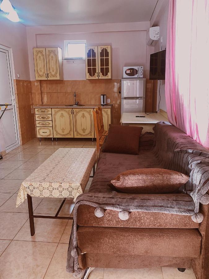 Семейный Дворик Suhumi Exterior foto